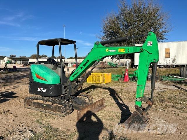 Bobcat E32 Crawler excavators