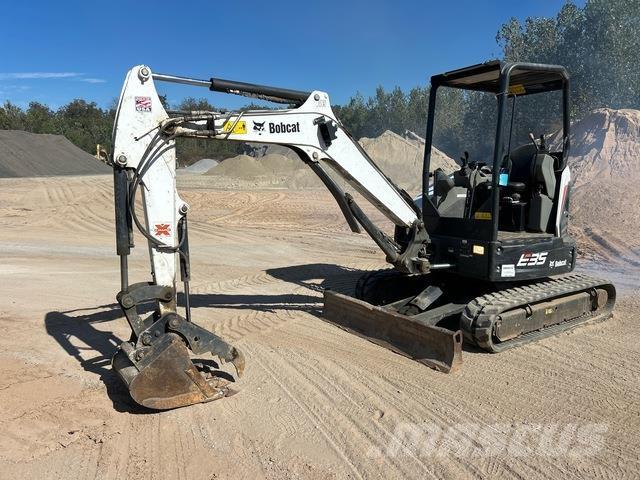 Bobcat E35i Crawler excavators