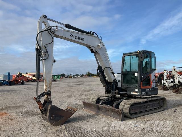 Bobcat E85 Crawler excavators
