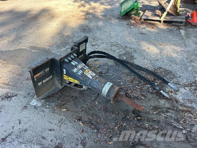 Bobcat HB680 Hammers / Breakers