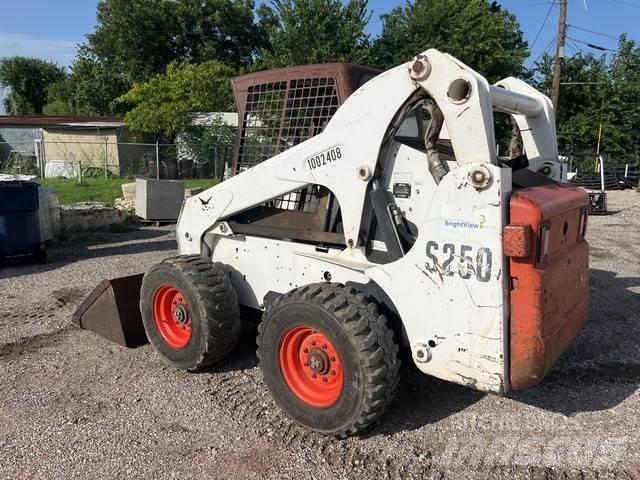 Bobcat S250 Skid steer loaders
