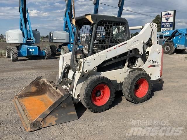 Bobcat S530 Skid steer loaders