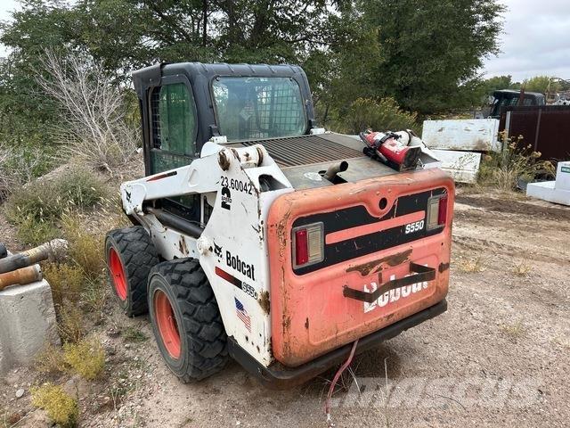 Bobcat S550 Skid steer loaders