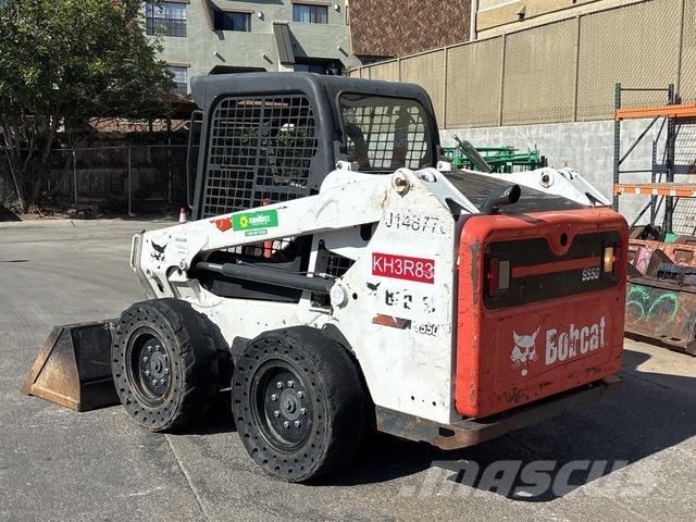 Bobcat S550 Skid steer loaders