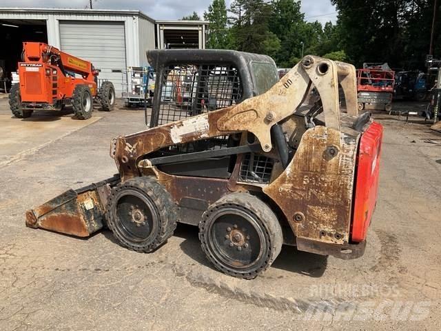 Bobcat S570 Skid steer loaders
