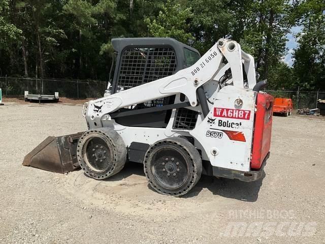 Bobcat S570 Skid steer loaders