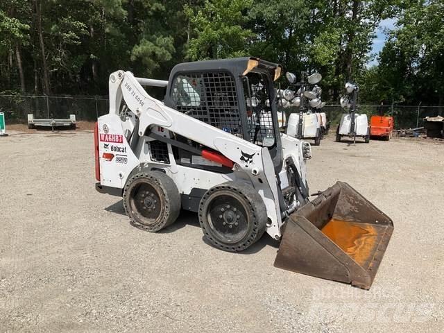 Bobcat S570 Skid steer loaders