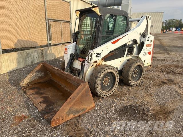 Bobcat S570 Skid steer loaders