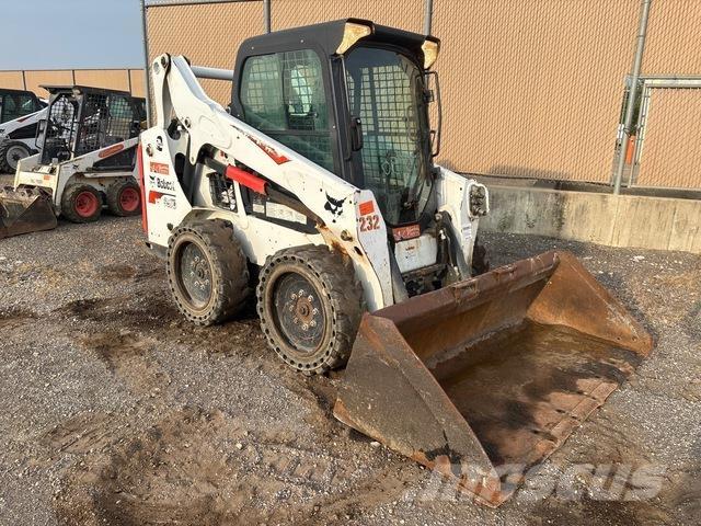 Bobcat S570 Skid steer loaders