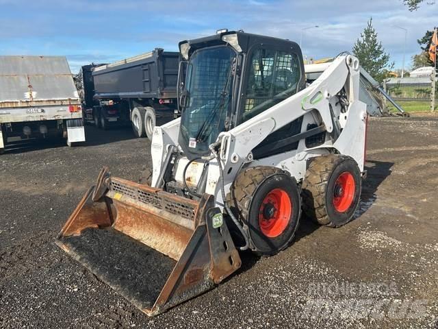 Bobcat S650 Skid steer loaders