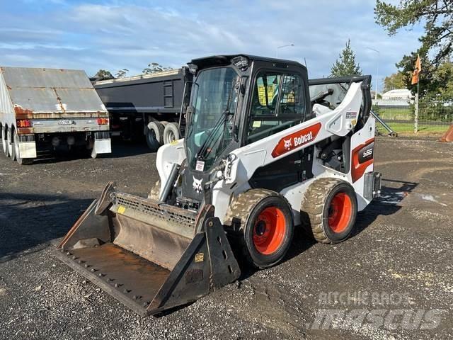 Bobcat S66 Skid steer loaders