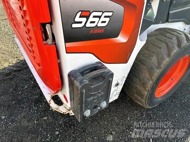 Bobcat S66 Skid steer loaders