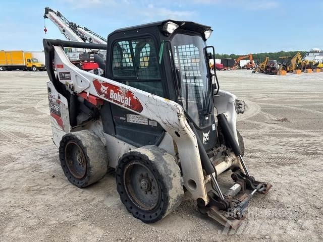 Bobcat S76 Skid steer loaders