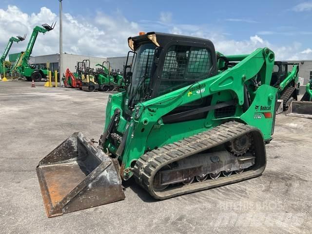 Bobcat T740 Skid steer loaders