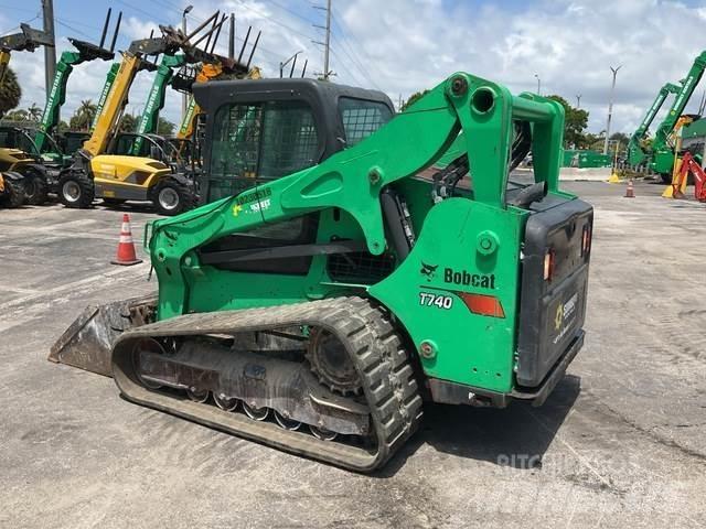 Bobcat T740 Skid steer loaders