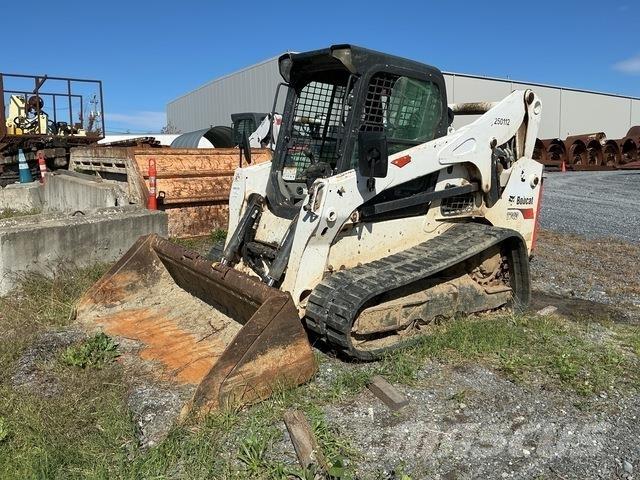 Bobcat T740 Skid steer loaders