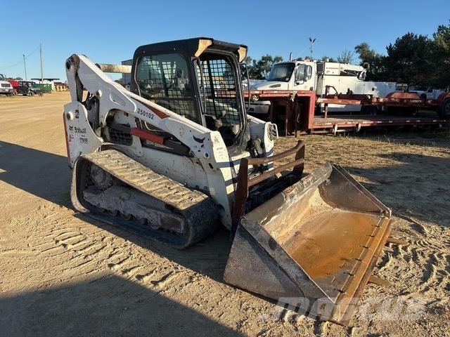 Bobcat T740 Skid steer loaders