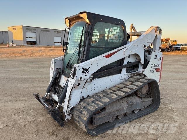 Bobcat T740 Skid steer loaders