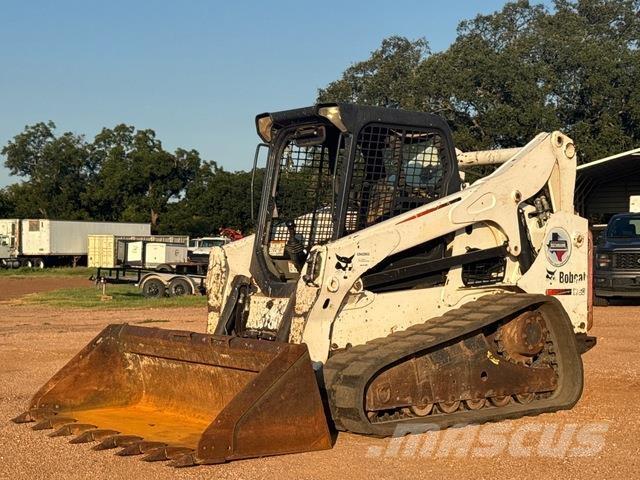 Bobcat T750 Skid steer loaders
