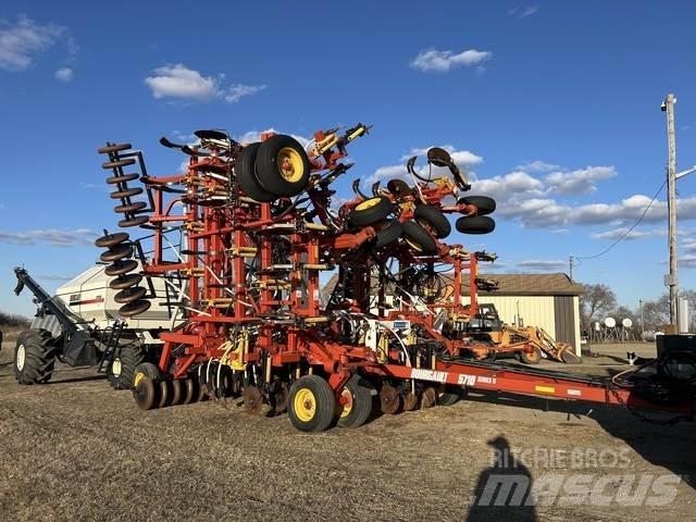 Bourgault 5710 Drills