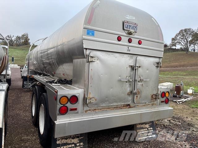 Brenner  Tanker trailers