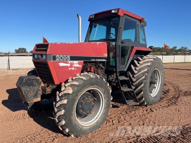 CASE 2096 Tractors