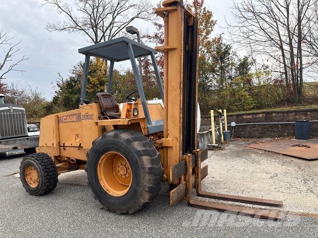 CASE 586E Rough terrain truck