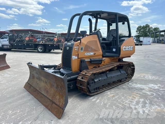 CASE 650M LT Crawler dozers