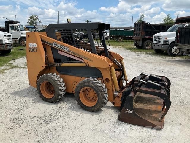 CASE 70XT Skid steer loaders