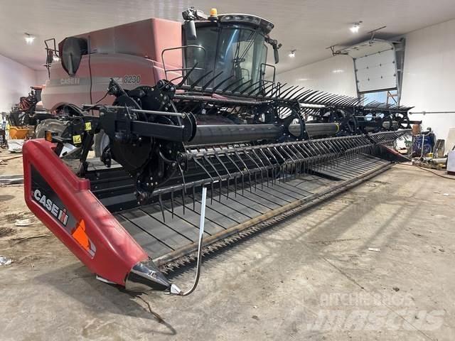 Case IH 2162 Combine harvester heads