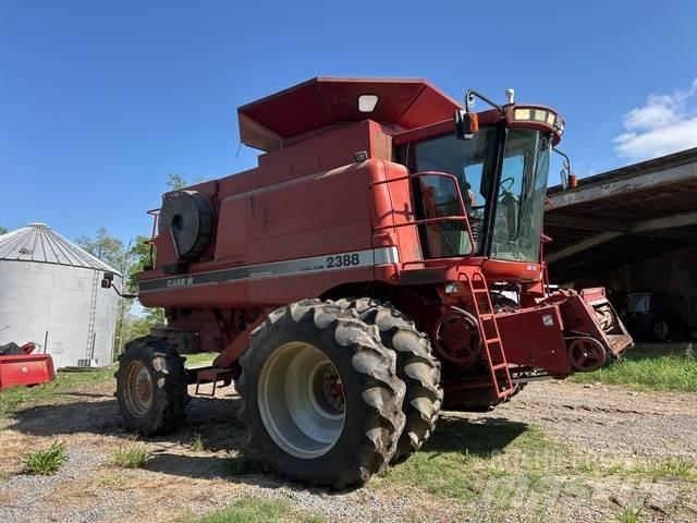Case IH 2388 Combine harvesters