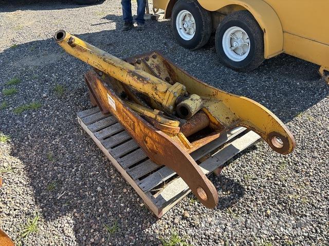 CAT  Crawler excavators