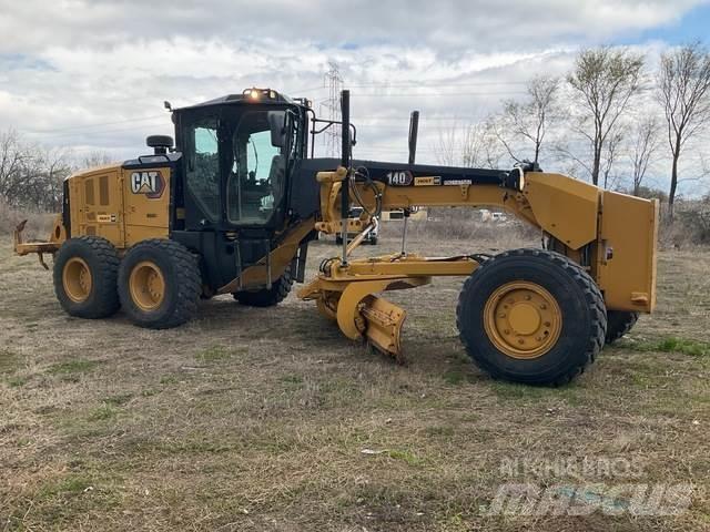 CAT 140AWD Graders