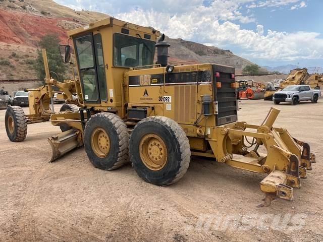 CAT 140H Graders