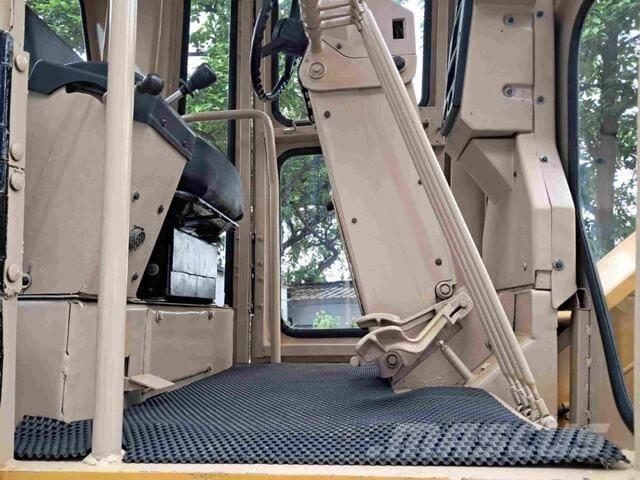 CAT 140H Graders