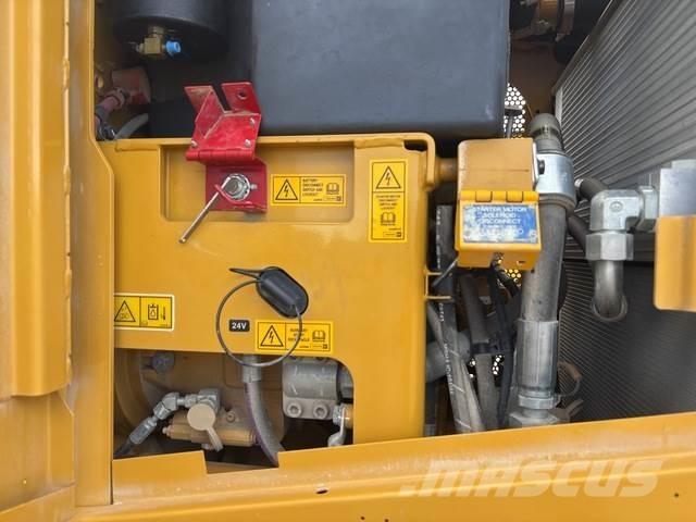 CAT 150 Graders
