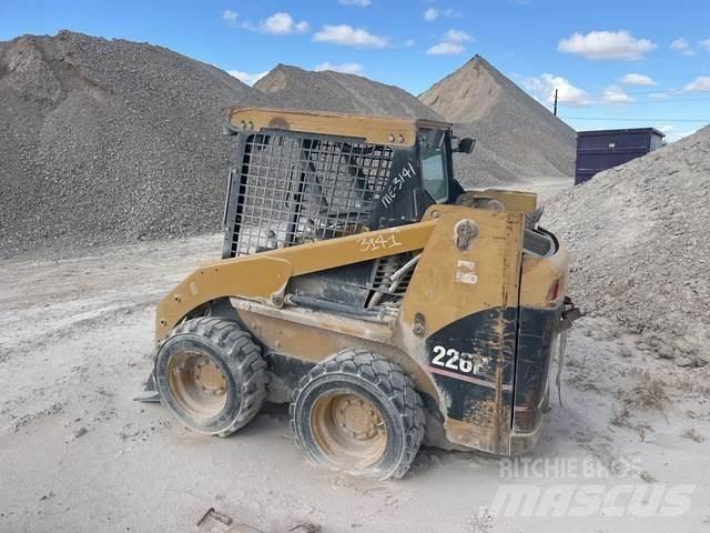 CAT 226B Skid steer loaders
