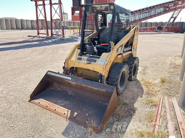 CAT 226B2 Skid steer loaders