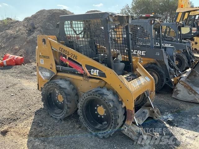 CAT 226B3 Skid steer loaders