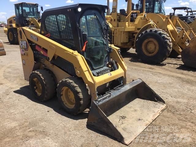 CAT 226D3 Skid steer loaders