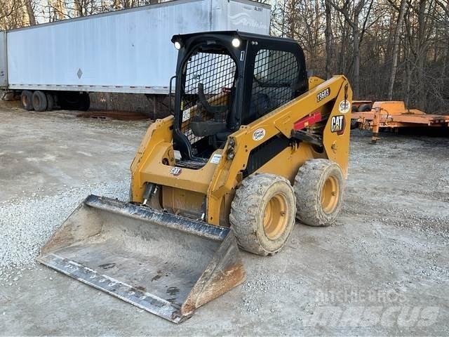 CAT 236D3 Skid steer loaders