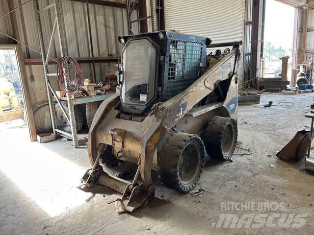 CAT 252B Skid steer loaders