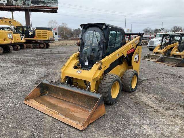 CAT 262D3 Skid steer loaders