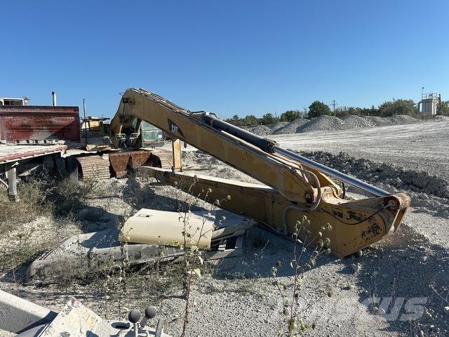 CAT 322C Crawler excavators