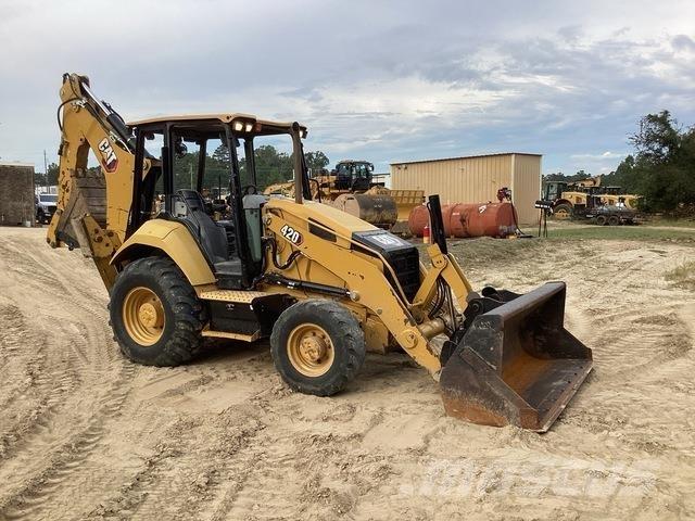 CAT 420 Backhoe