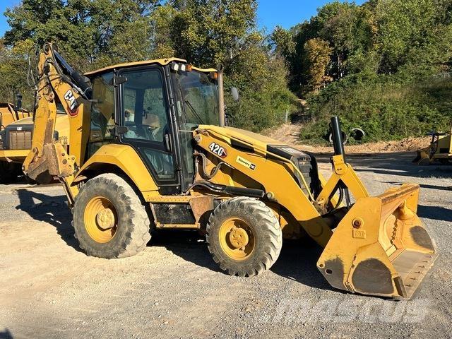 CAT 420 Backhoe