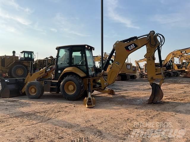 CAT 440 Backhoe