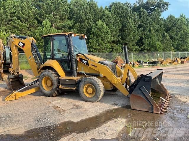 CAT 440 Backhoe