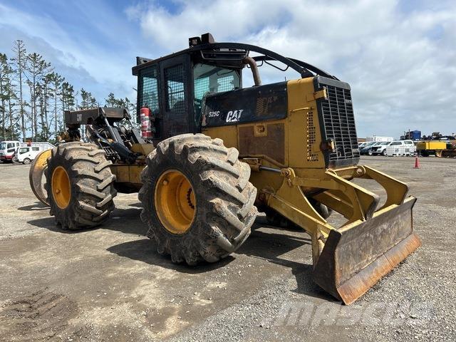CAT 525C Skidders
