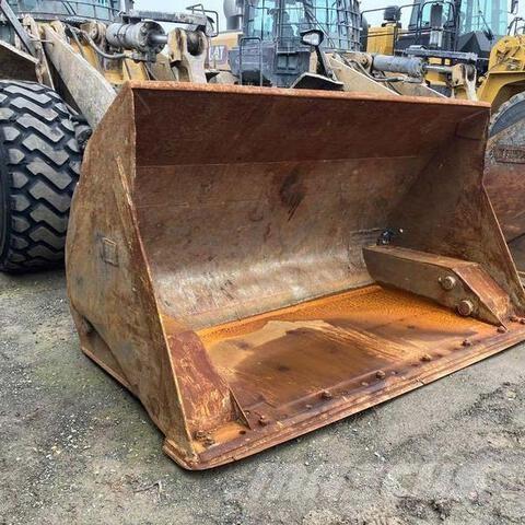 CAT 610-5900 Buckets